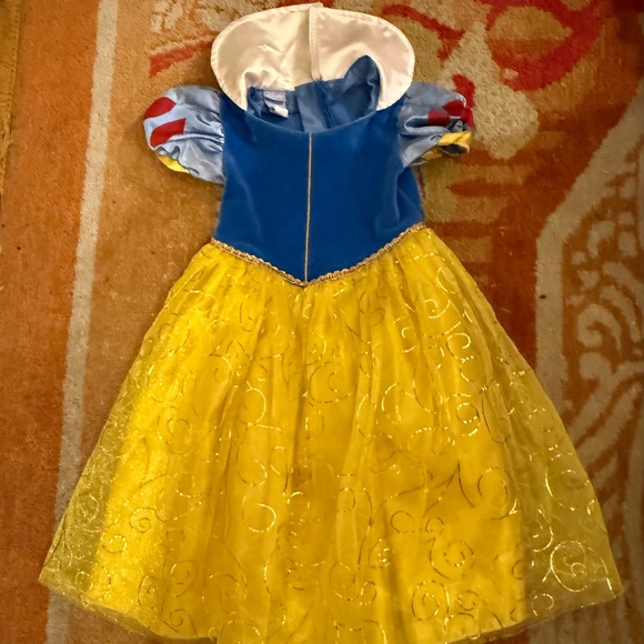 Disney Other - Disney baby 12M snow white costume